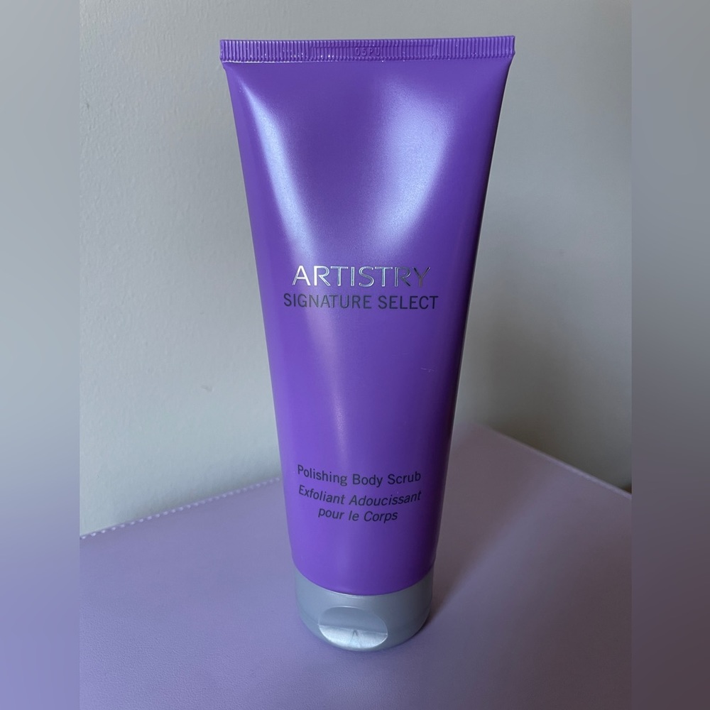 Artistry Signature Select Polishing Body Scrub - New Without Box